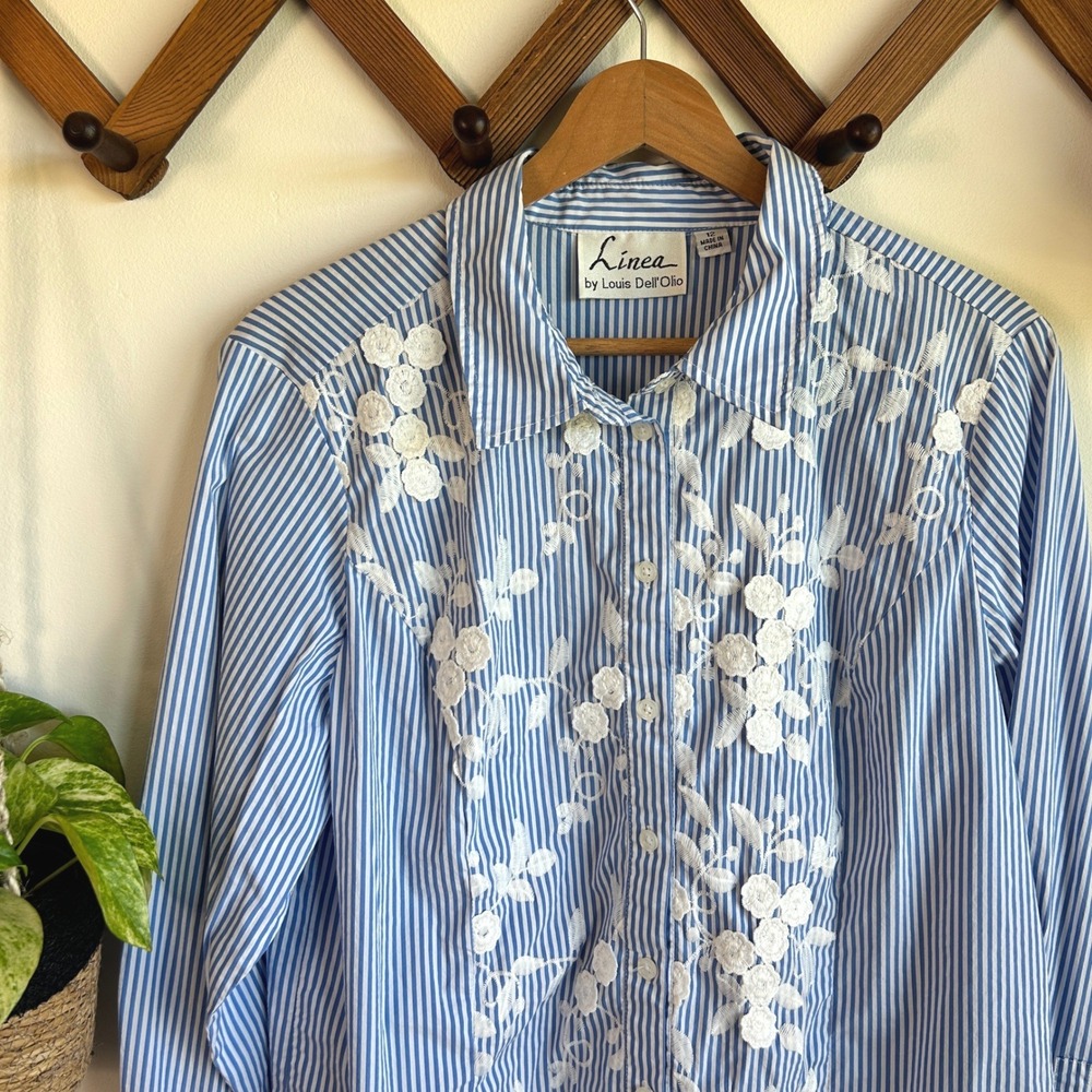 Vintage Linea Louis Blue White Striped Floral Embroidered Button Down Shirt 12